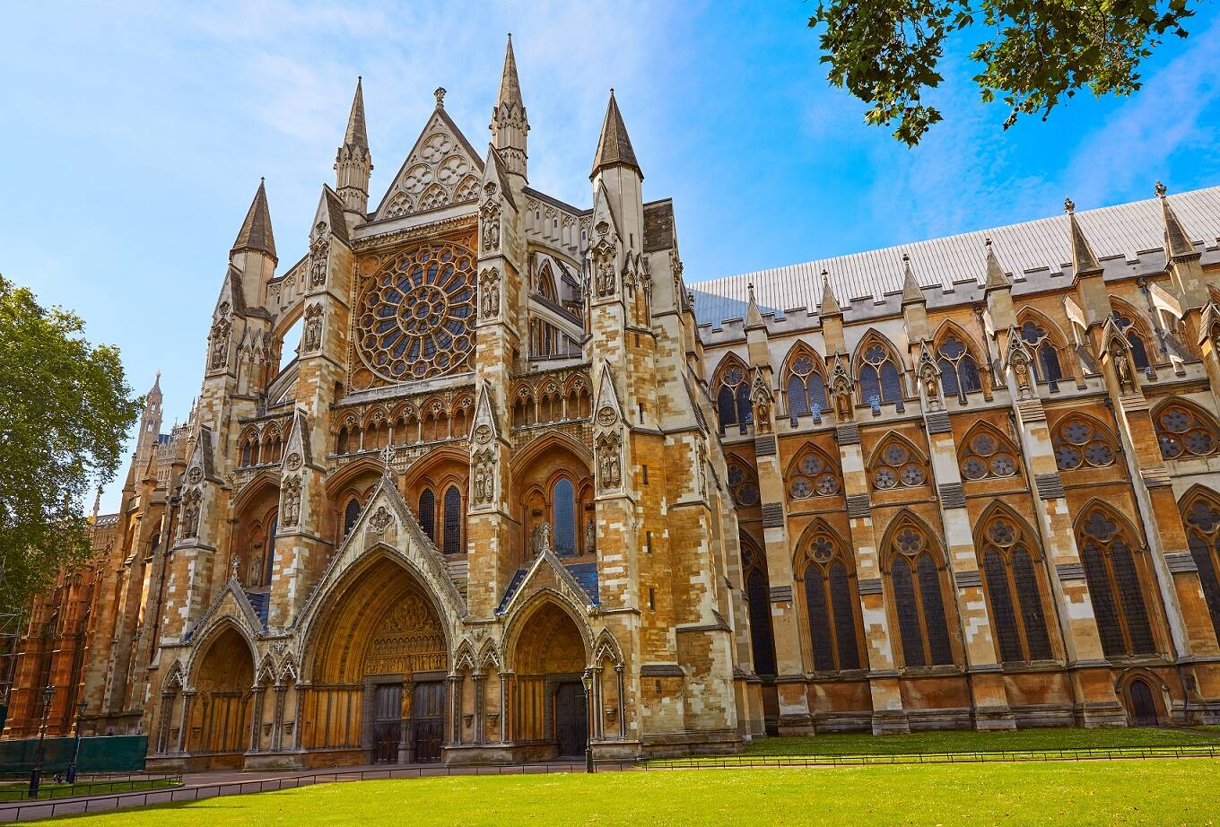 Who is buried at Westminster Abbey