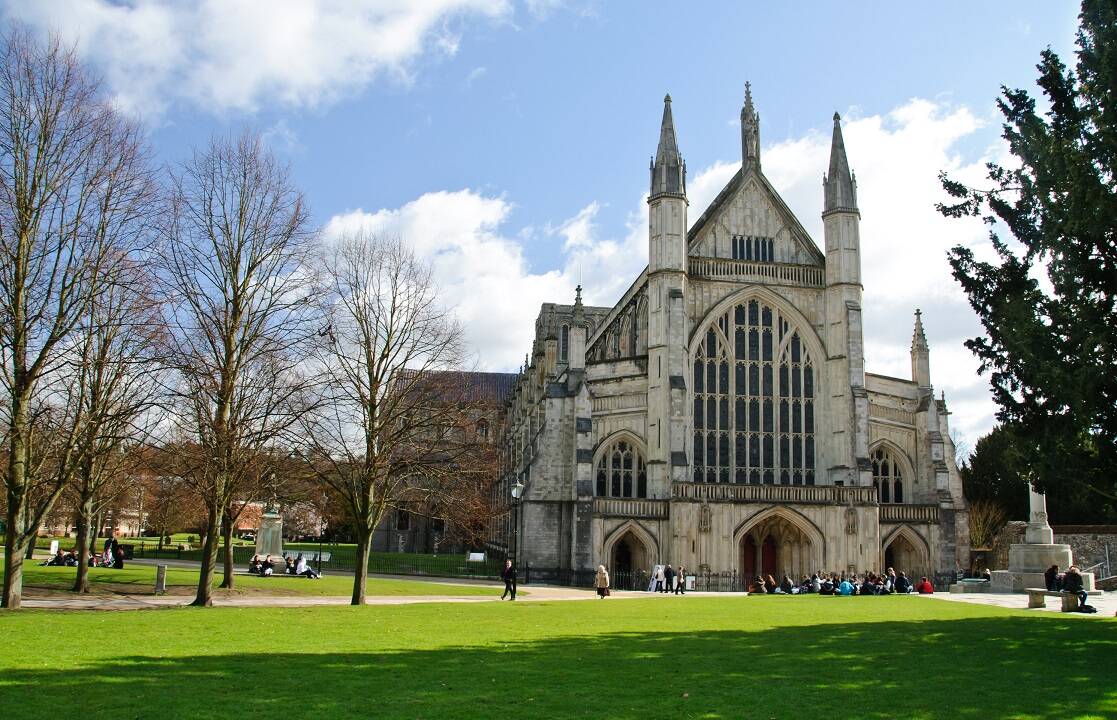 Who is buried at Winchester Cathedral