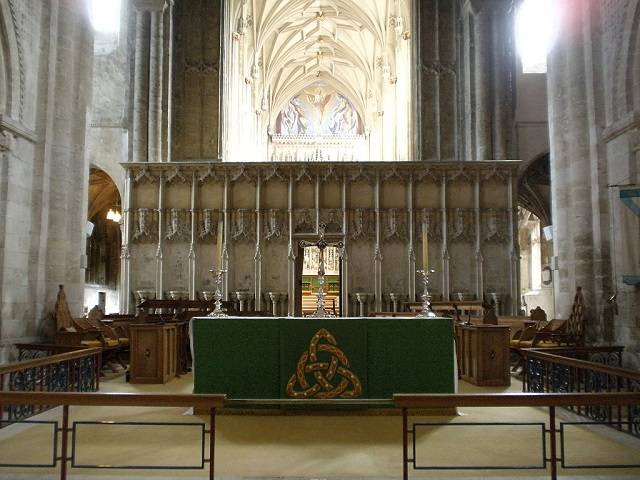 Christchurch Priory nave alter