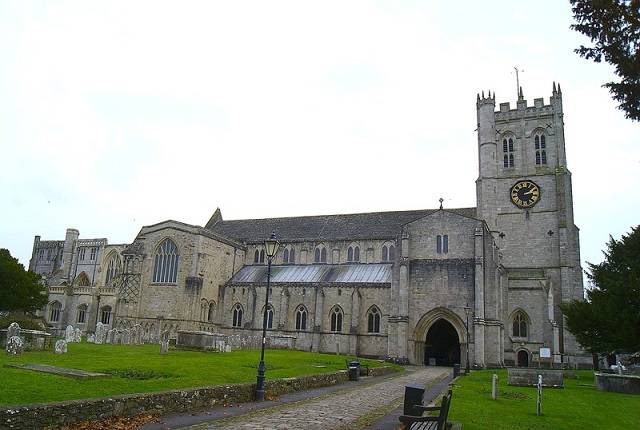 Christchurch Priory full exterior