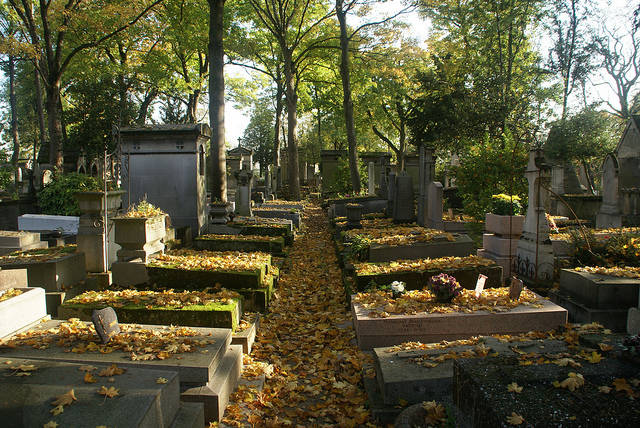 /www.aklander.co.uk/image/catalog/December content/Pere La Chaise